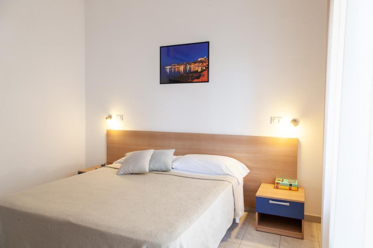 Hotel Viola Gaeta Esterno foto