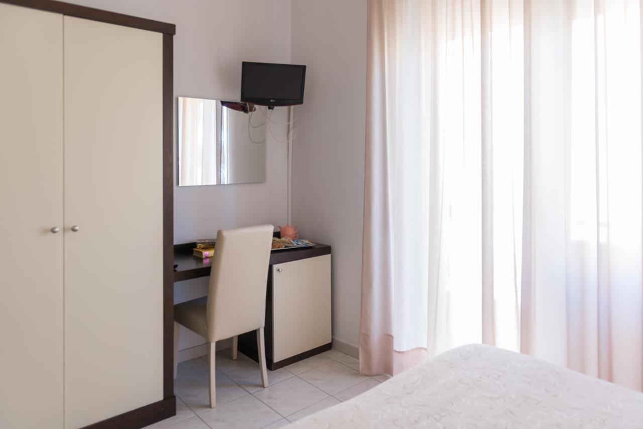 Hotel Viola Gaeta Esterno foto