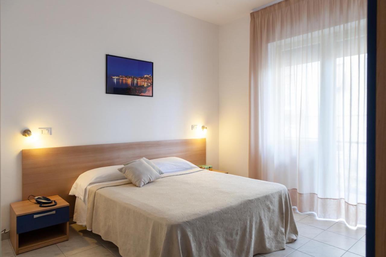 Hotel Viola Gaeta Esterno foto
