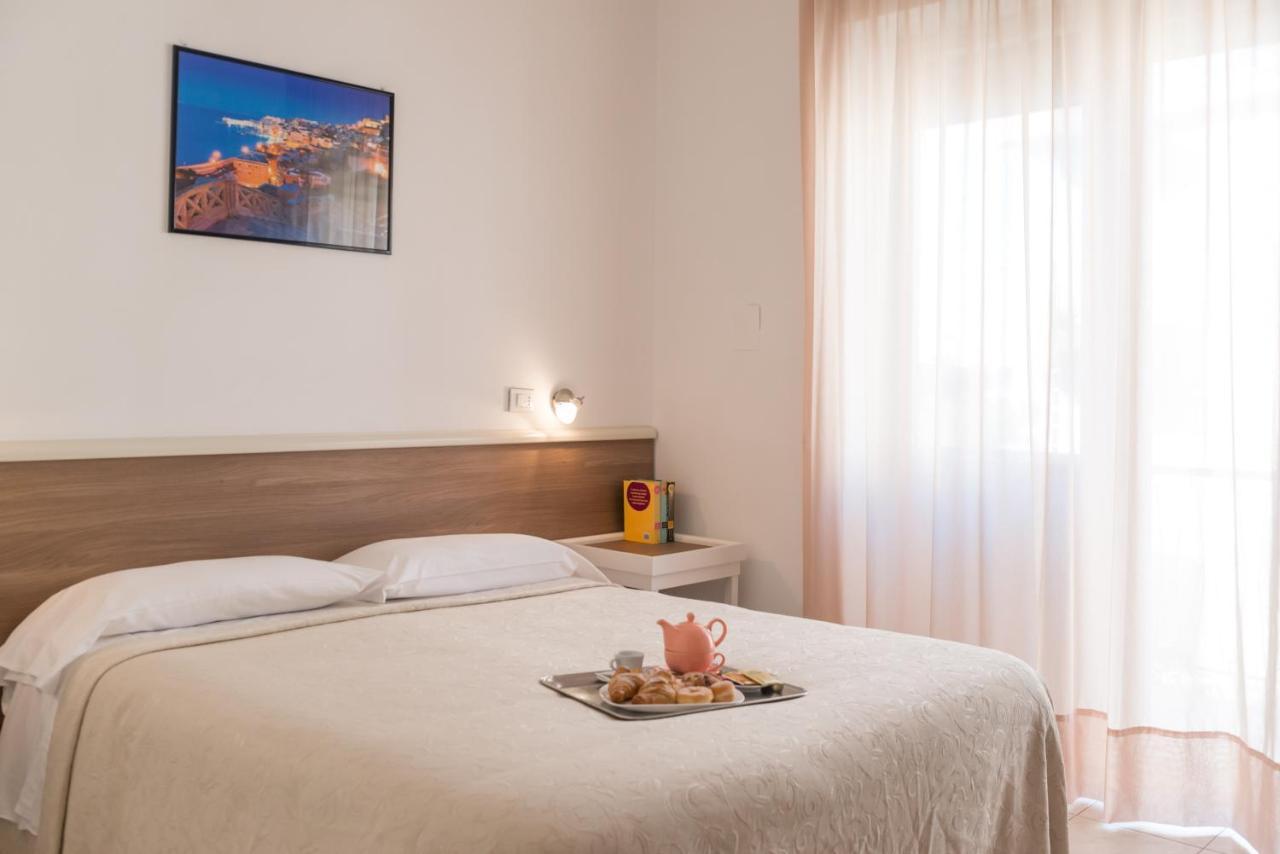 Hotel Viola Gaeta Esterno foto
